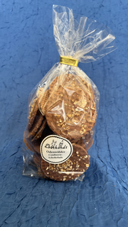 Rundwaffeln mit Vollmilchschokolade und Mandelkrokant